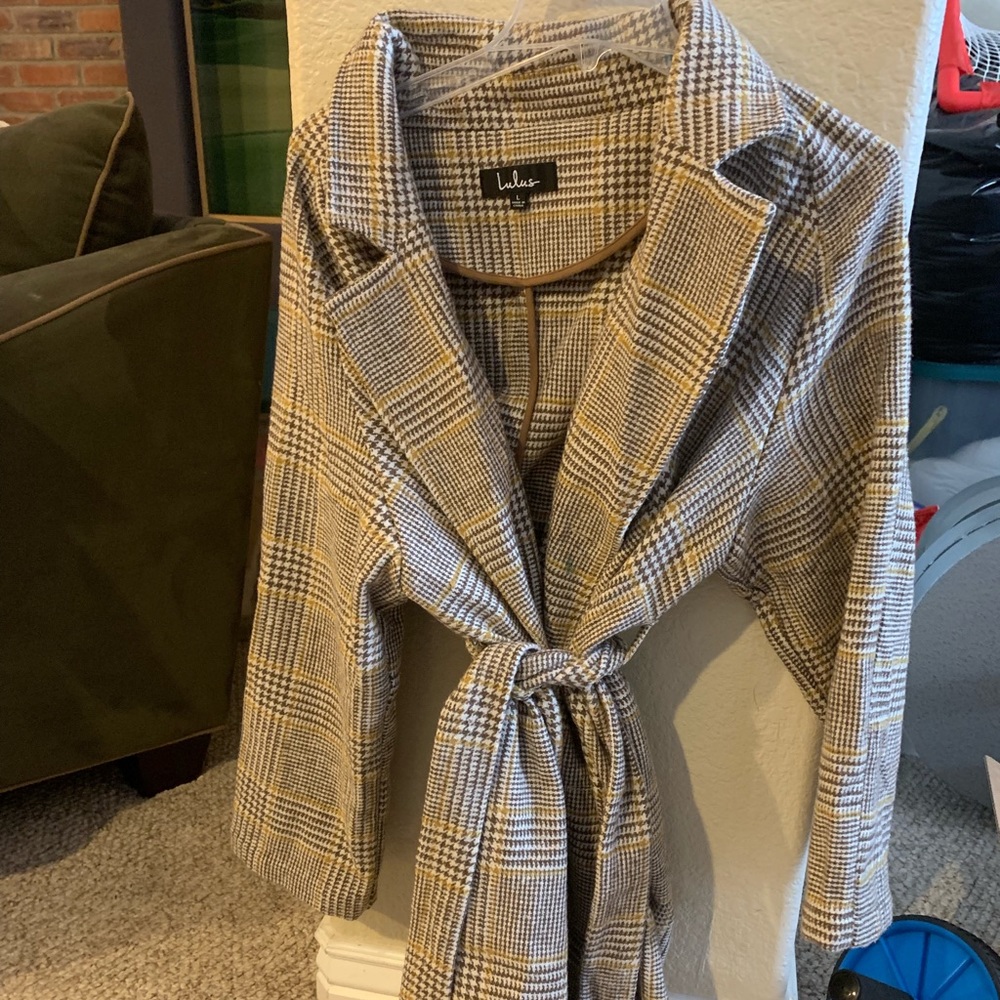 Plaid Lulus Trench coat